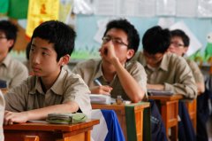 广西东兴口岸今年出入境人员突破200万人次