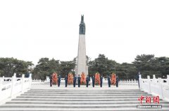 祭奠英烈忠魂 沈阳大东区举行2026年清明节烈士祭扫活动